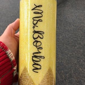 Meet your Posher, Allison